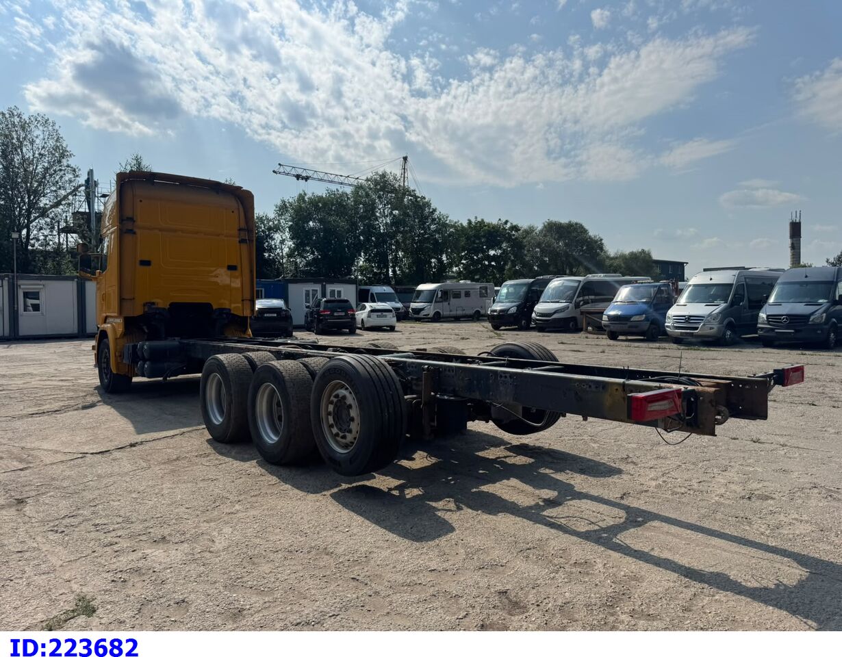 SCANIA R520 8x4 - Грузовик-шасси: фото 4 SCANIA R520 8x4 - Грузовик-шасси: фото 4