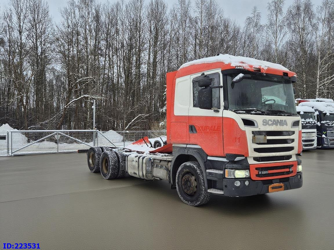 SCANIA R520 V8 6×2 10 tyre - Грузовик-шасси: фото 4 SCANIA R520 V8 6×2 10 tyre - Грузовик-шасси: фото 4