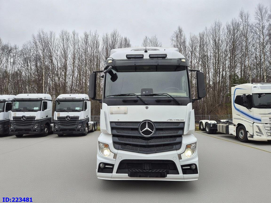 MERCEDES-BENZ Actros 2546 6x2 - Тягач: фото 2 MERCEDES-BENZ Actros 2546 6x2 - Тягач: фото 2