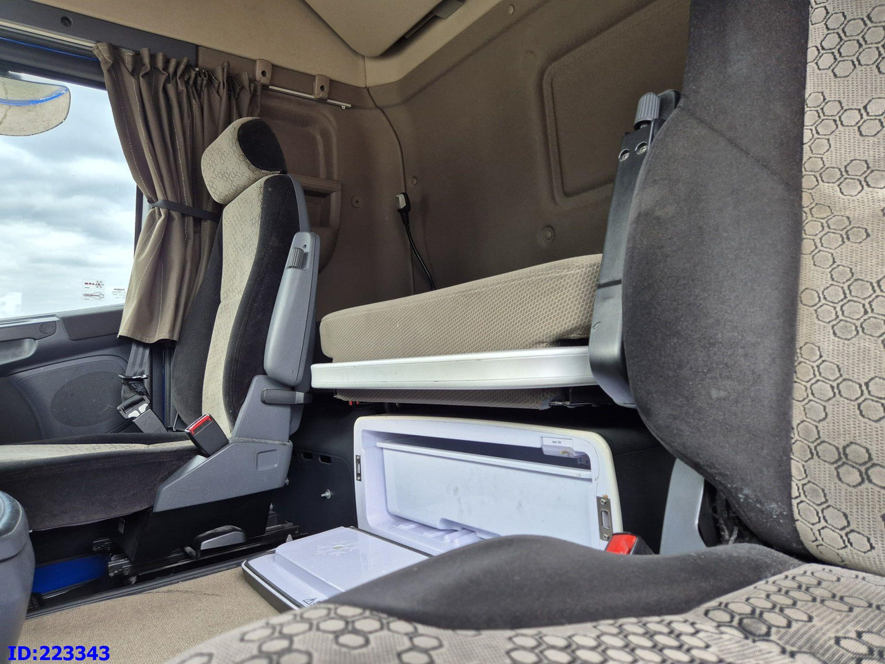 Тягач SCANIA R520 V8 Retarder: фото 11 Тягач SCANIA R520 V8 Retarder: фото 11