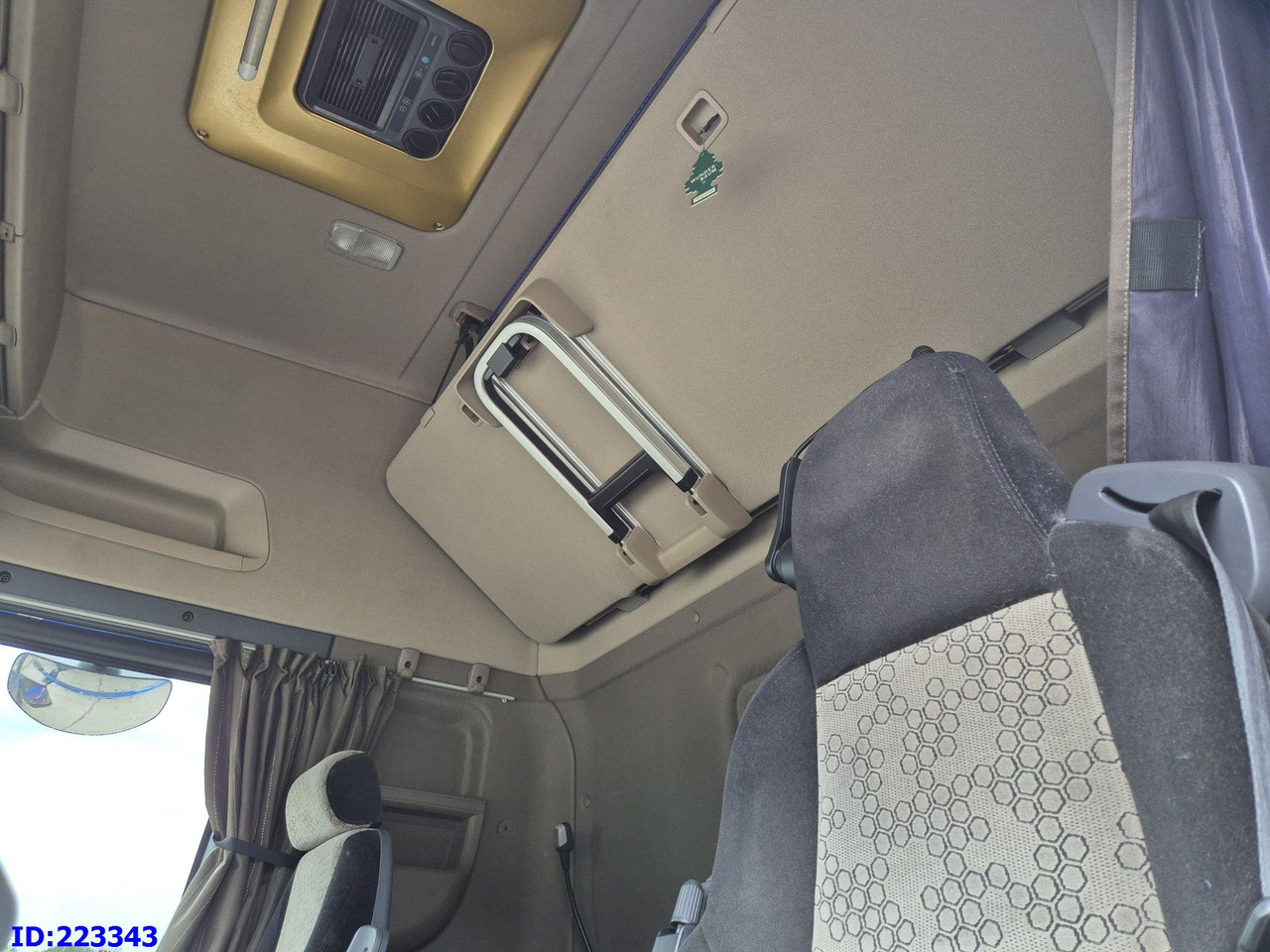 Тягач SCANIA R520 V8 Retarder: фото 18 Тягач SCANIA R520 V8 Retarder: фото 18