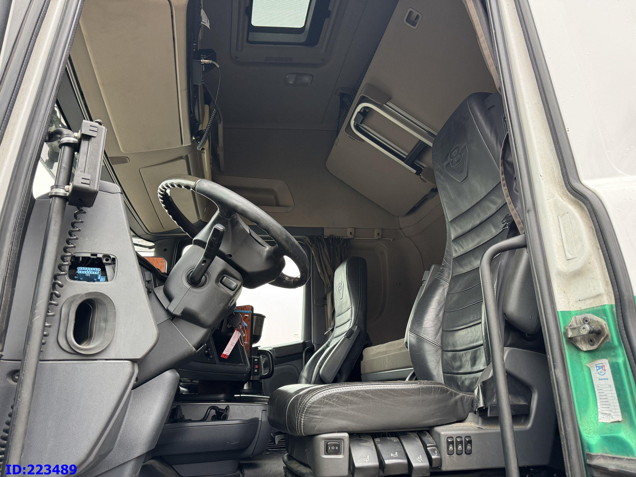 Тягач SCANIA R560 RETARDER 6x2 10 tires: фото 7