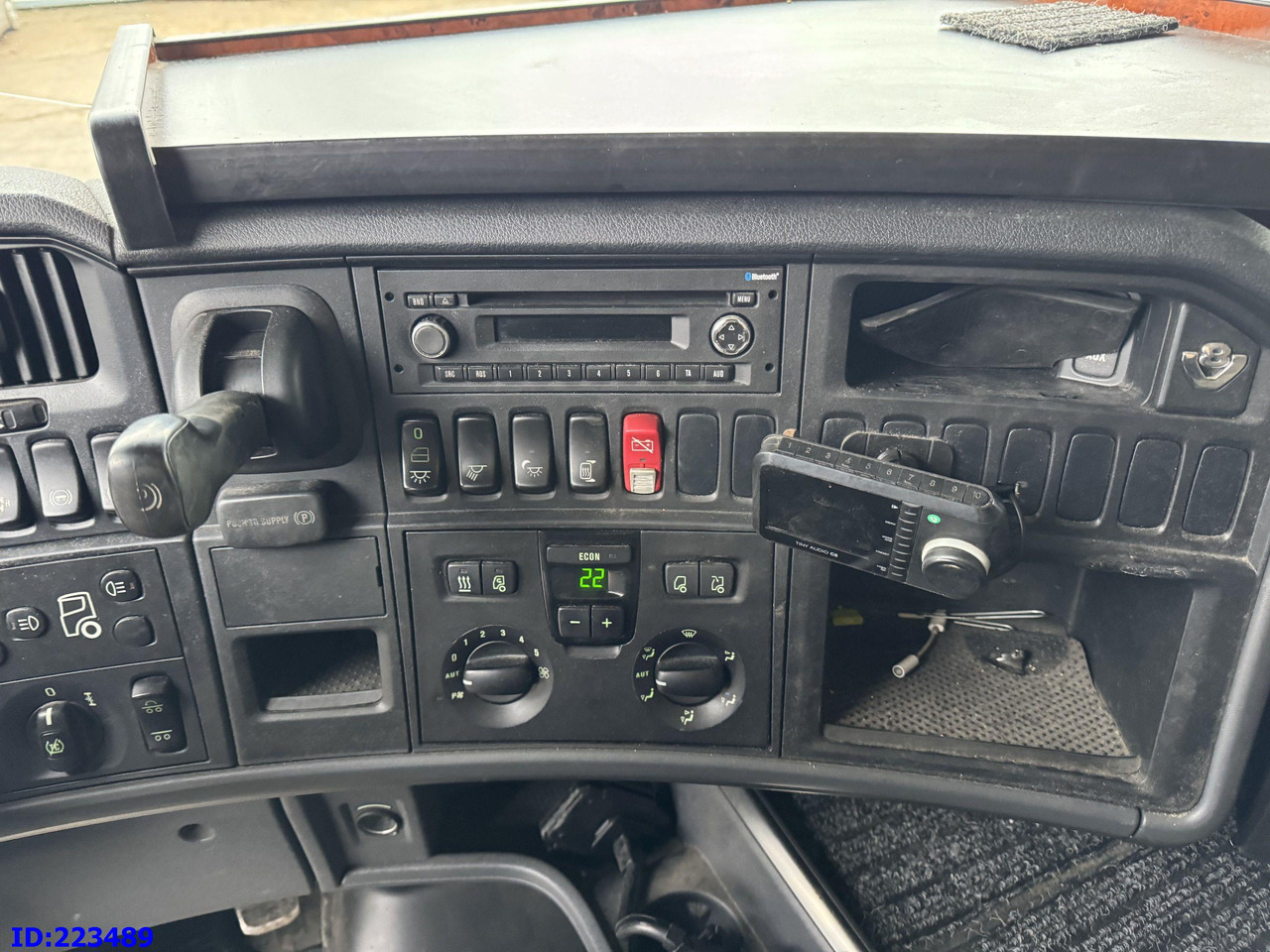 Тягач SCANIA R560 RETARDER 6x2 10 tires: фото 12