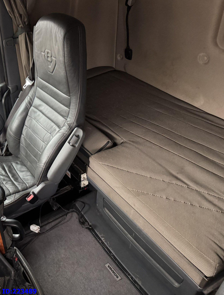 Тягач SCANIA R560 RETARDER 6x2 10 tires: фото 16