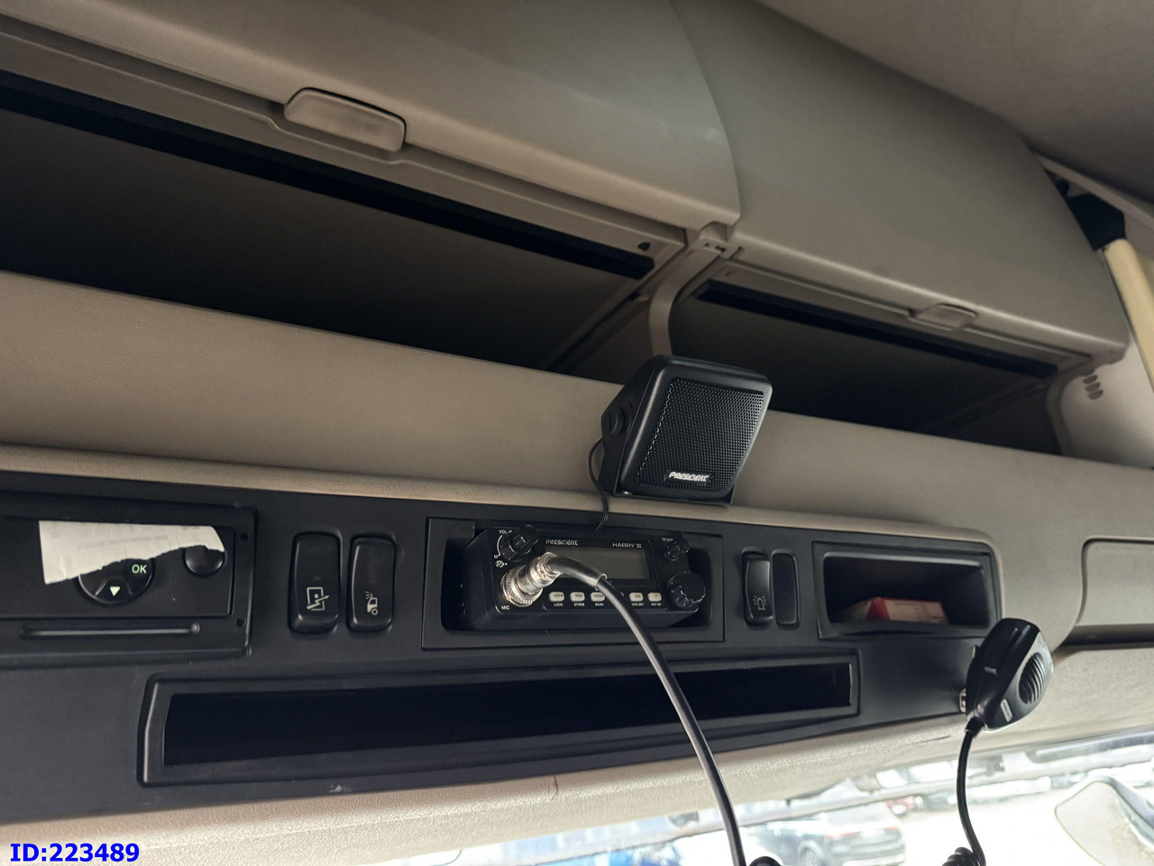 Тягач SCANIA R560 RETARDER 6x2 10 tires: фото 14