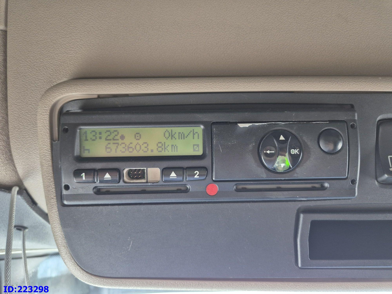 Тягач SCANIA R560 V8 Retarder 6x2: фото 14