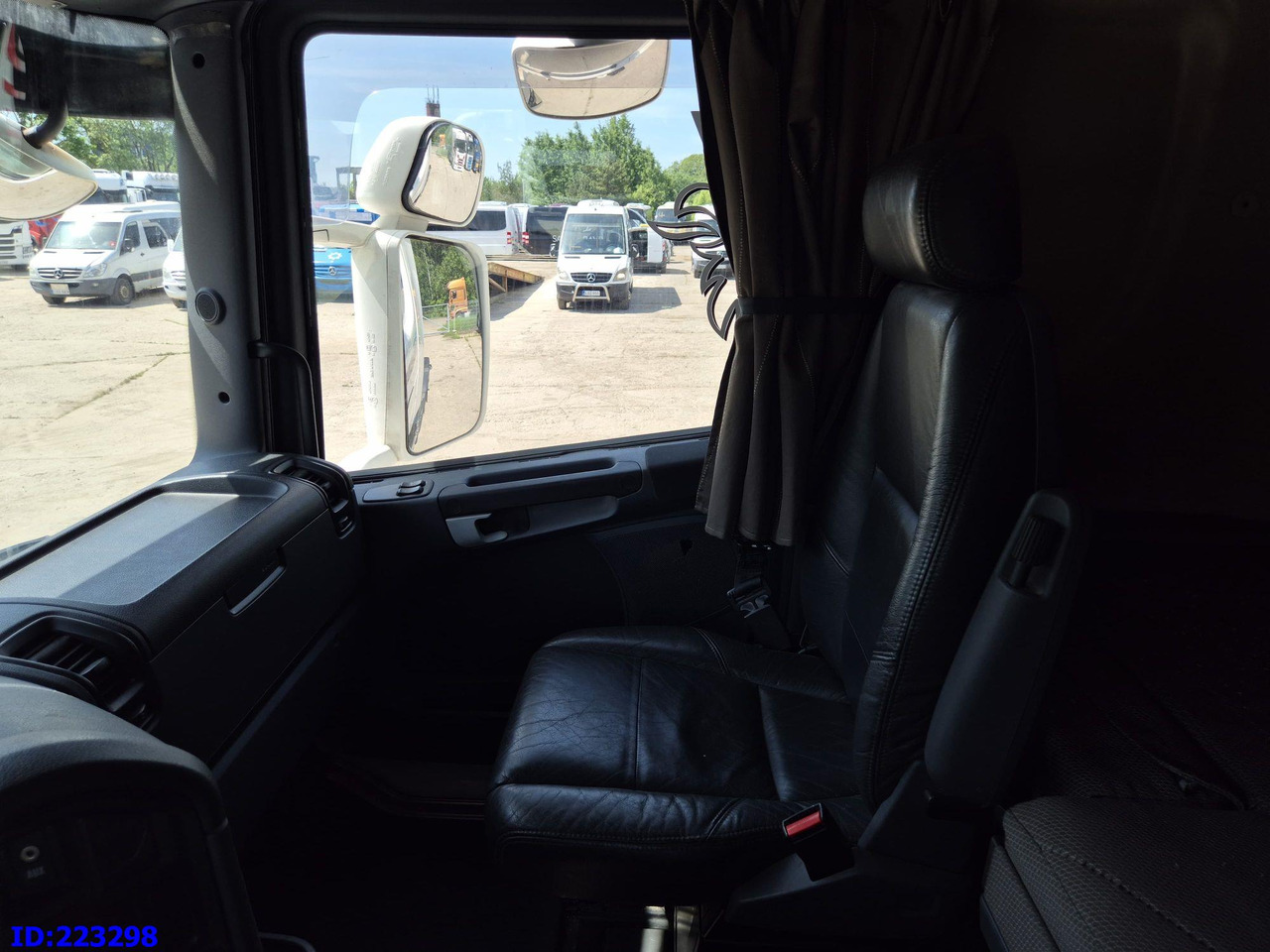 Тягач SCANIA R560 V8 Retarder 6x2: фото 13