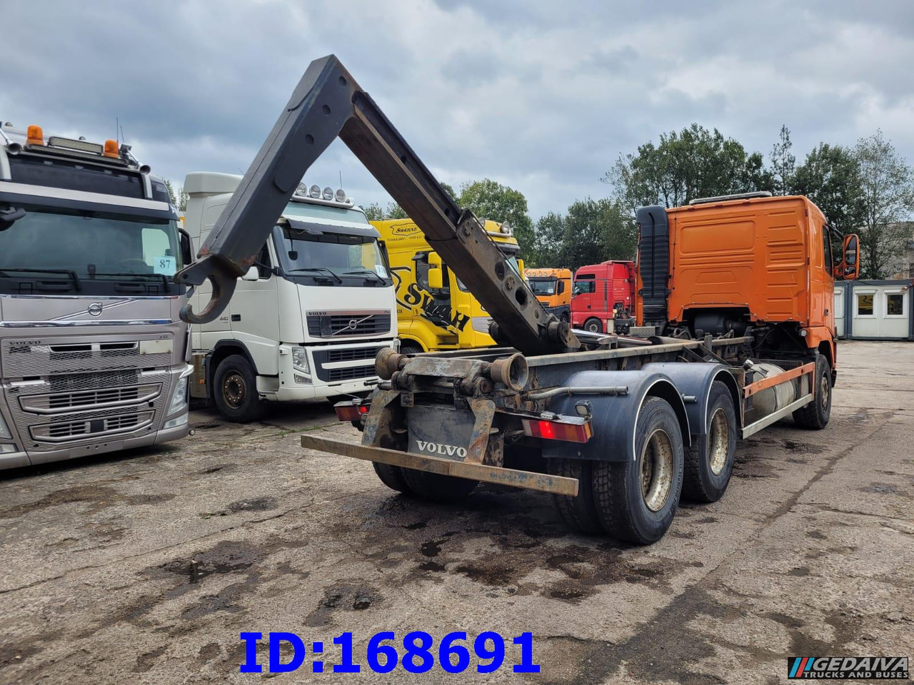 VOLVO FH12 380HP 6x2 10tyre Hook Tipper - Крюковой мультилифт: фото 5 VOLVO FH12 380HP 6x2 10tyre Hook Tipper - Крюковой мультилифт: фото 5
