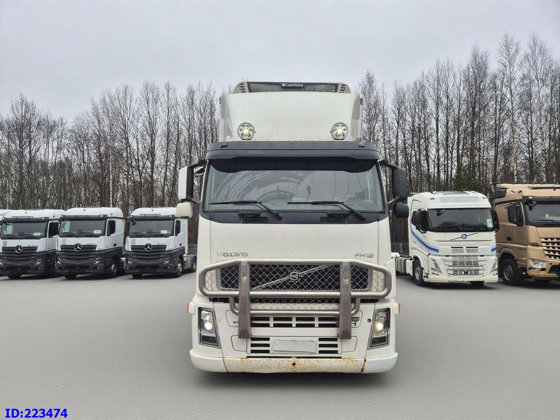 VOLVO FH12 460HP 8x2 Manual - Рефрижератор: фото 2 VOLVO FH12 460HP 8x2 Manual - Рефрижератор: фото 2