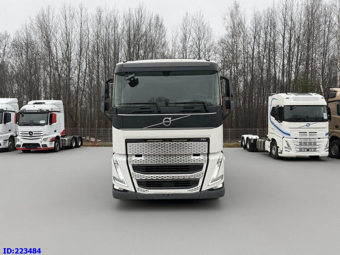 VOLVO FH13 420HP - Грузовик-шасси: фото 2 VOLVO FH13 420HP - Грузовик-шасси: фото 2