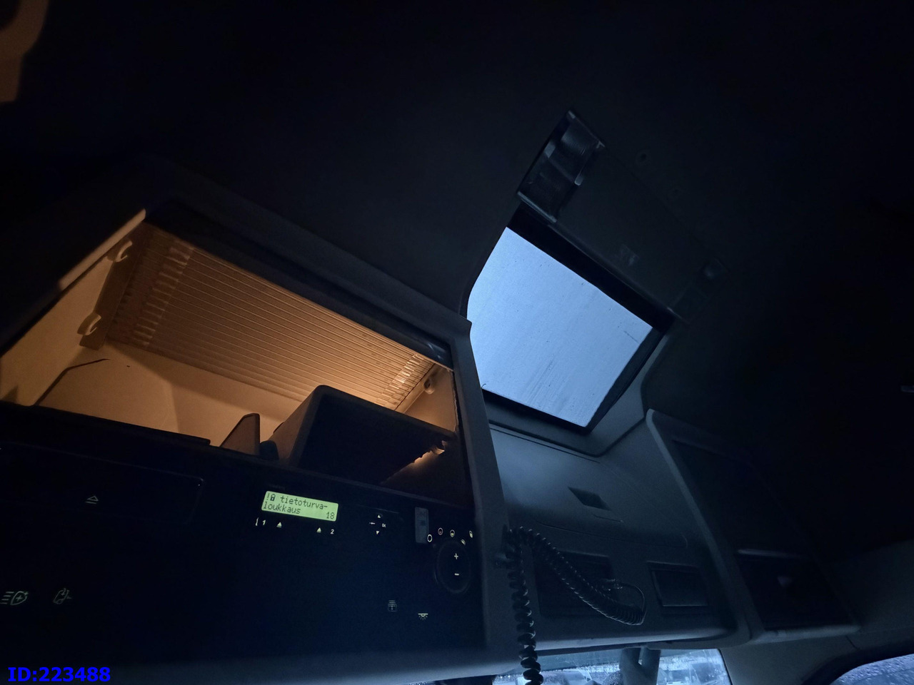 Грузовик-шасси VOLVO FH16 750HP 6x2: фото 13