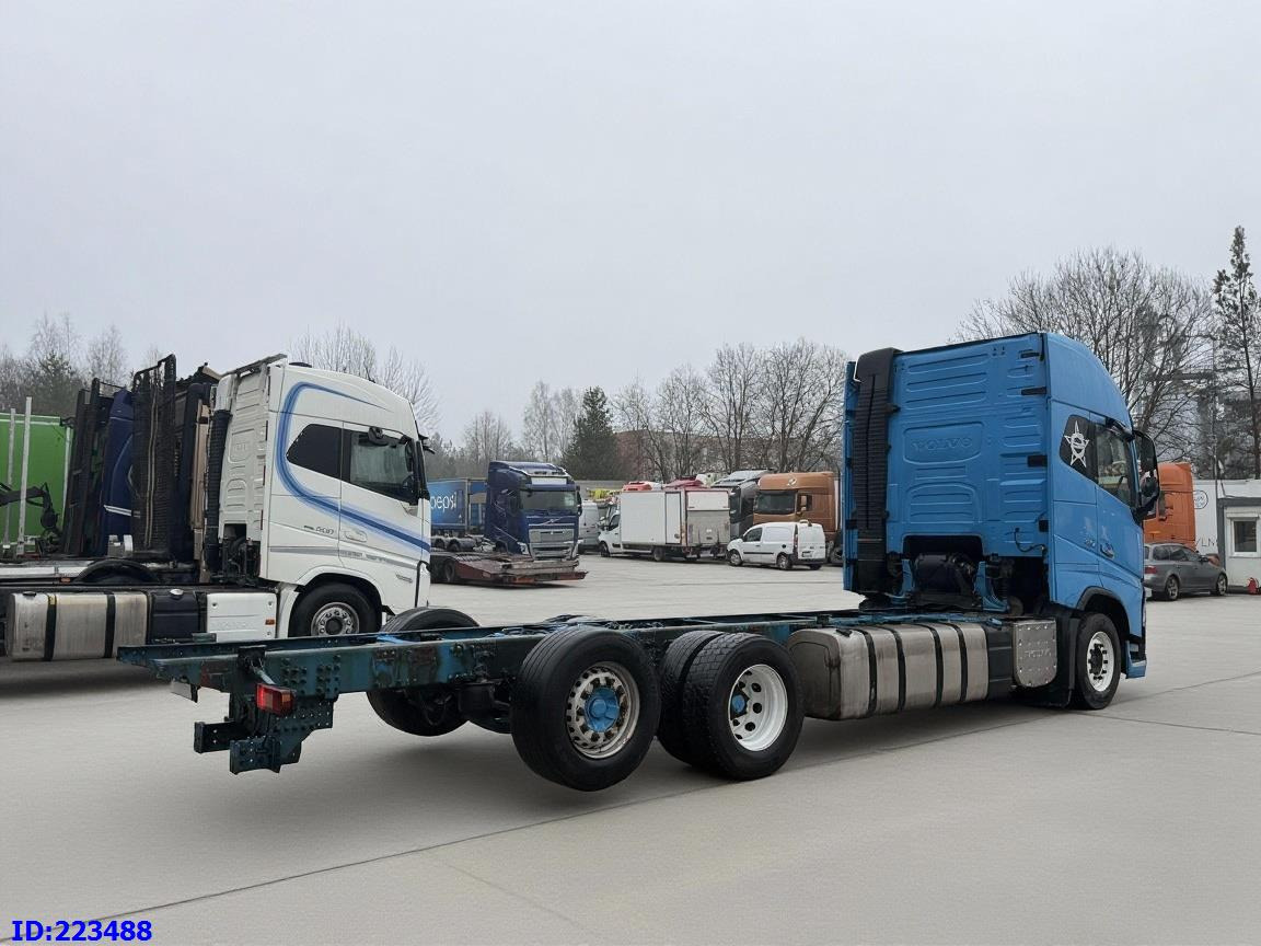 Грузовик-шасси VOLVO FH16 750HP 6x2: фото 6