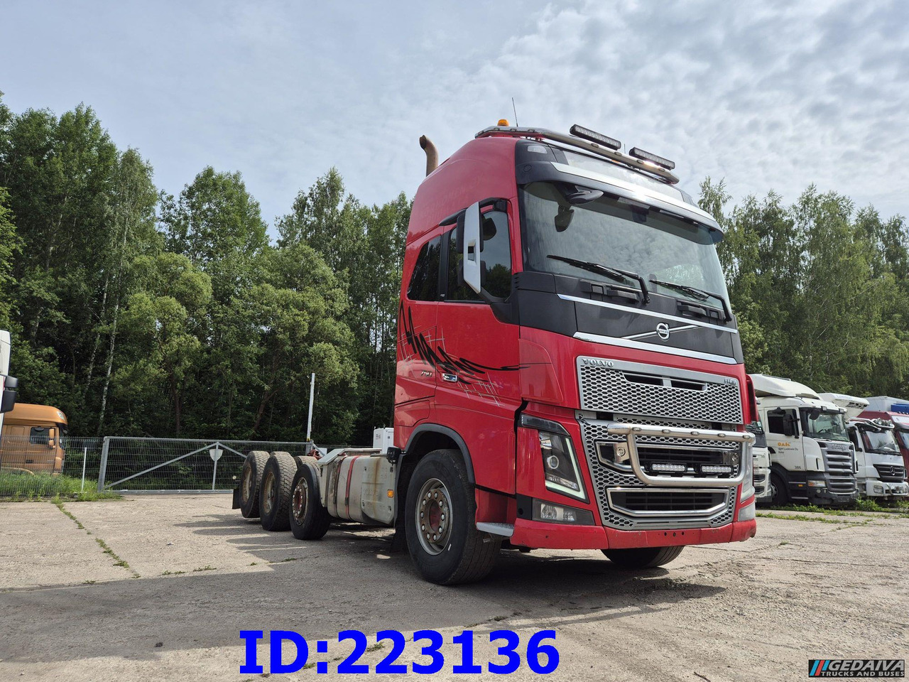 VOLVO FH16 750HP - 8x4 -Big Axles - Лесовоз: фото 3 VOLVO FH16 750HP - 8x4 -Big Axles - Лесовоз: фото 3