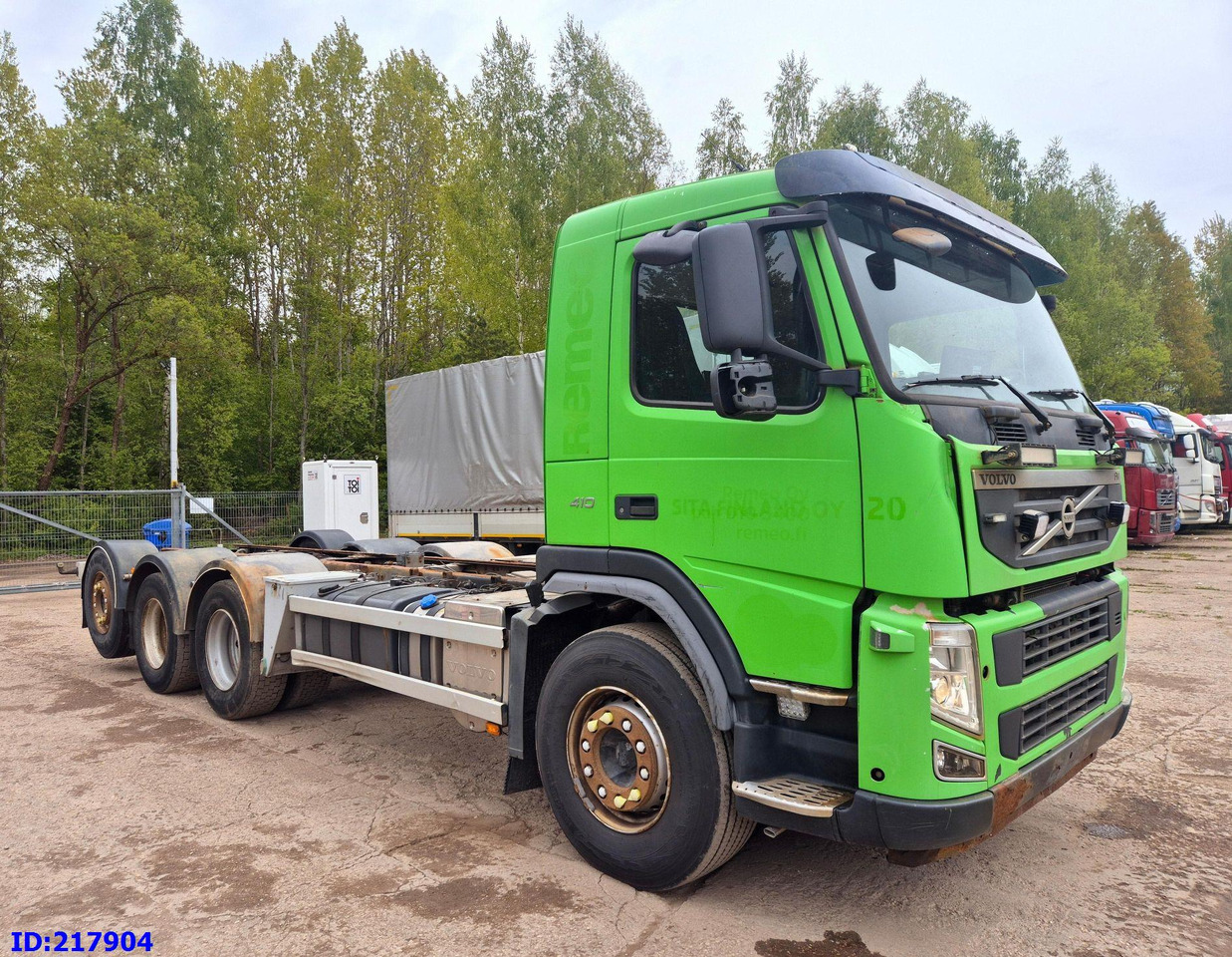 VOLVO FM 410HP 8x4 (Steering axle) - Грузовик-шасси: фото 4 VOLVO FM 410HP 8x4 (Steering axle) - Грузовик-шасси: фото 4