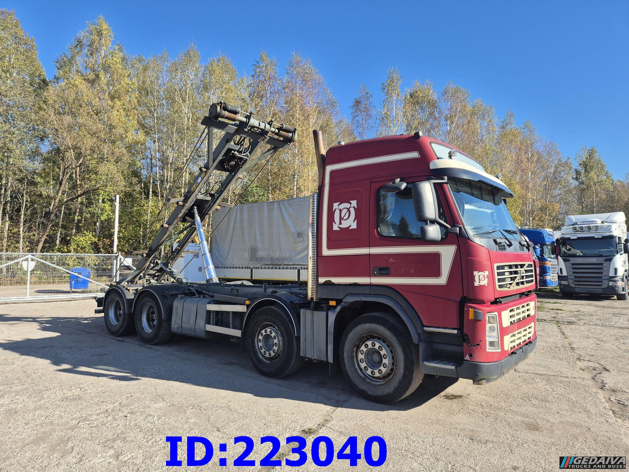 VOLVO FM12 420HP 8x2 - Тросовый мультилифт: фото 4 VOLVO FM12 420HP 8x2 - Тросовый мультилифт: фото 4