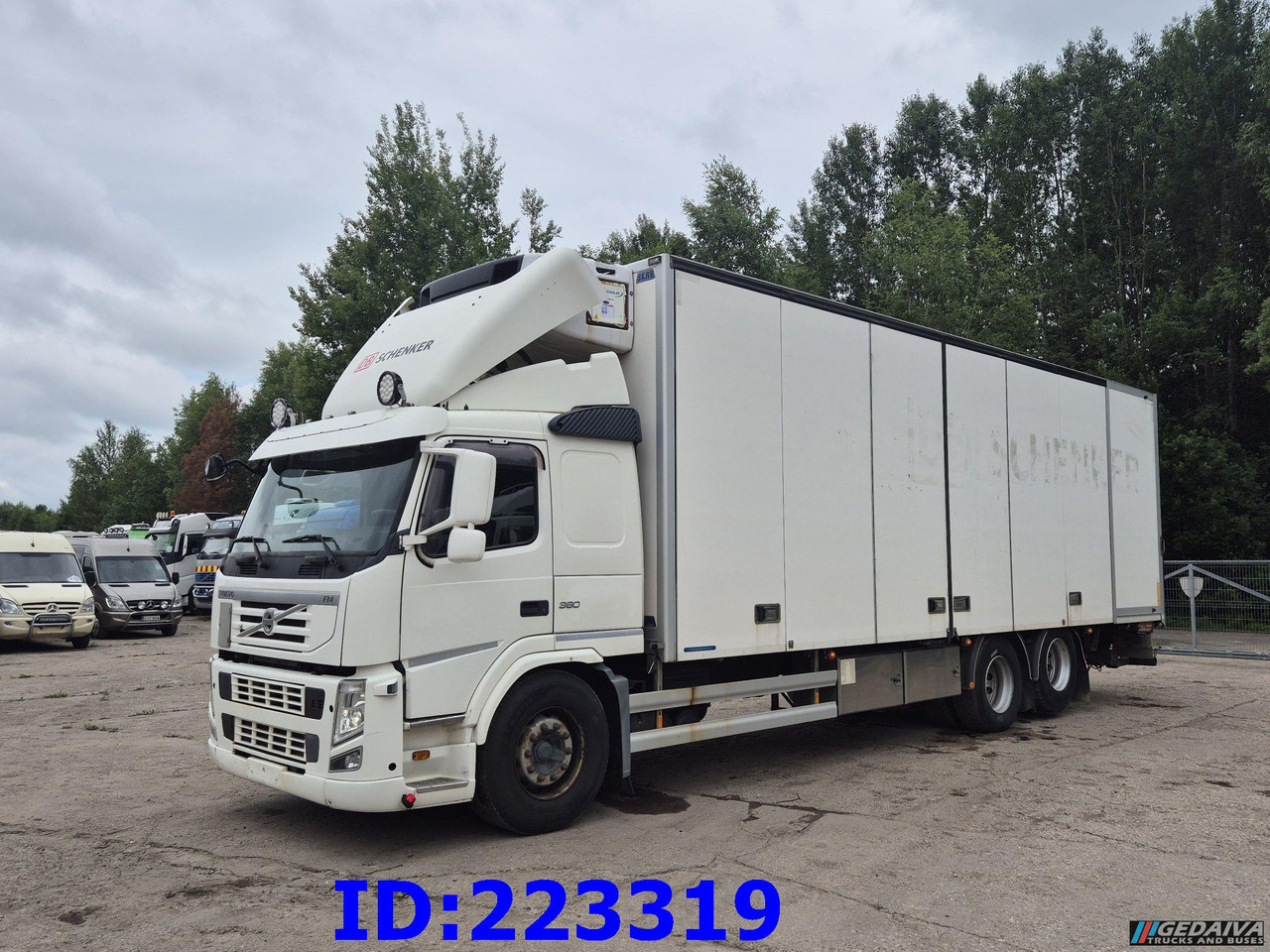 VOLVO FM13 380HP 6x2 Euro5 - Open side box - Рефрижератор: фото 1 VOLVO FM13 380HP 6x2 Euro5 - Open side box - Рефрижератор: фото 1