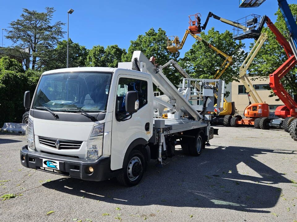 MULTITEL HX 200 - Грузовик с подъемником: фото 2 MULTITEL HX 200 - Грузовик с подъемником: фото 2