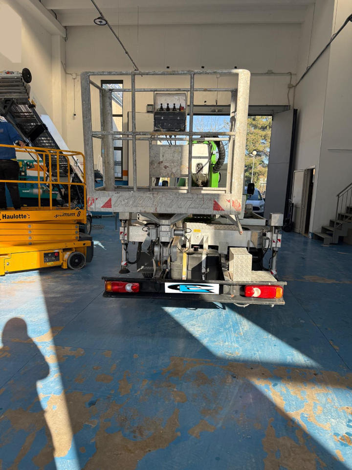 MULTITEL MX 250 - Грузовик с подъемником: фото 3 MULTITEL MX 250 - Грузовик с подъемником: фото 3