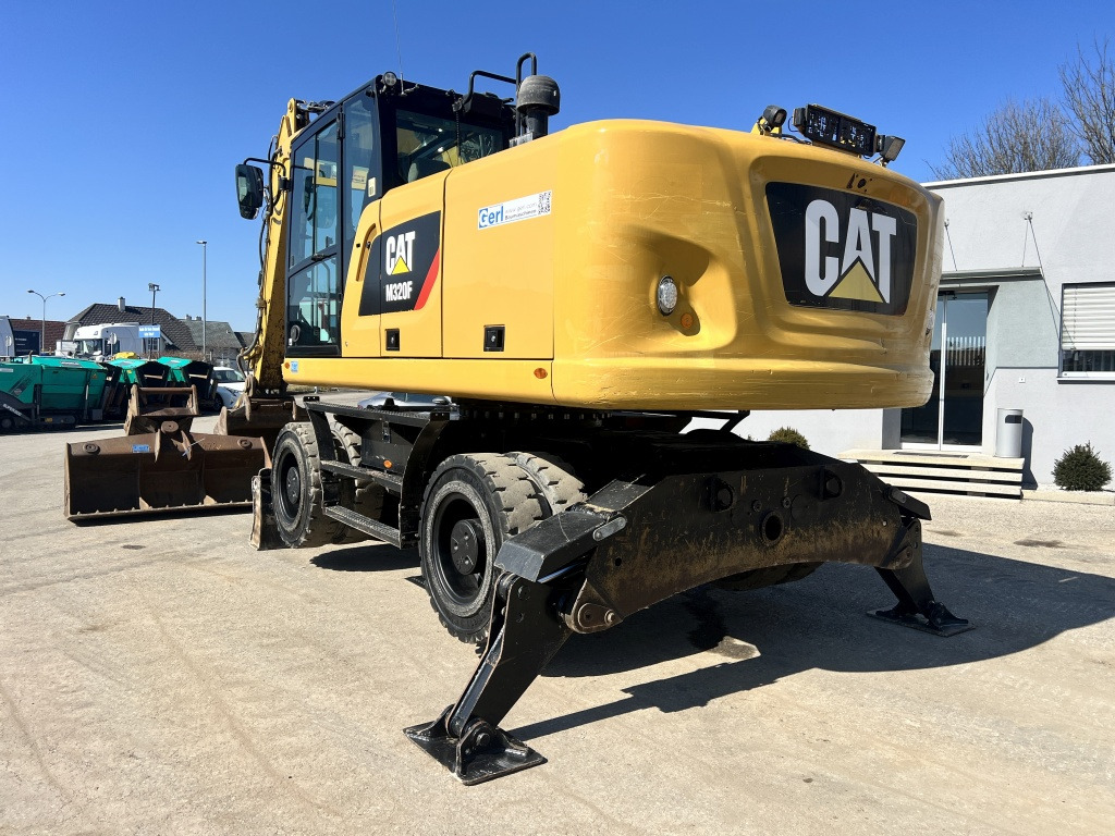 Caterpillar M 320 F (111527) - Колёсный экскаватор: фото 3 Caterpillar M 320 F (111527) - Колёсный экскаватор: фото 3