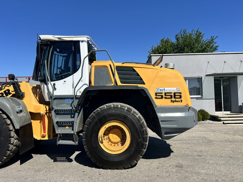 Liebherr L 556 (111583) - Колёсный погрузчик: фото 2 Liebherr L 556 (111583) - Колёсный погрузчик: фото 2