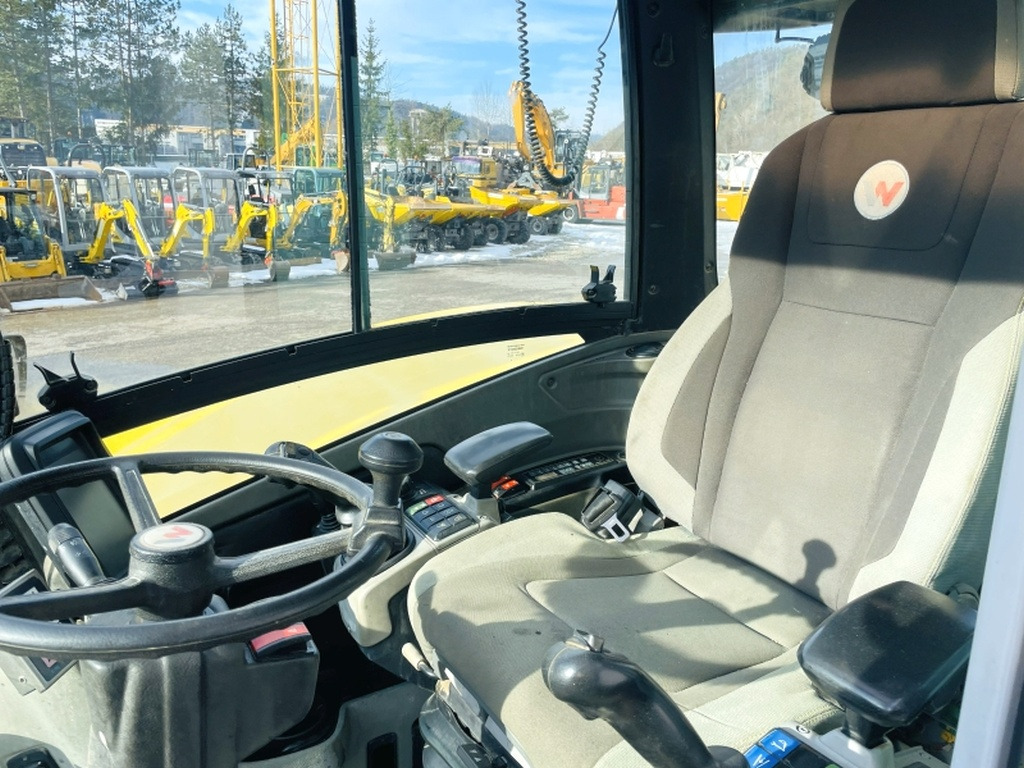 Neuson EW65 (4110) - Колёсный экскаватор: фото 5 Neuson EW65 (4110) - Колёсный экскаватор: фото 5