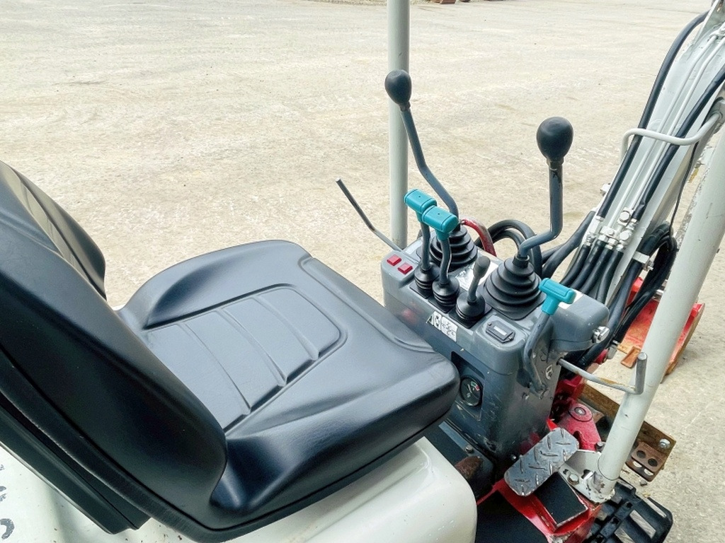 Takeuchi TB108 (3983) - Мини-экскаватор: фото 5 Takeuchi TB108 (3983) - Мини-экскаватор: фото 5