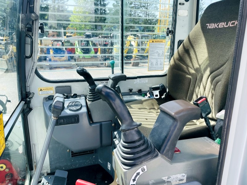 Takeuchi TB138FR (3775) - Мини-экскаватор: фото 5 Takeuchi TB138FR (3775) - Мини-экскаватор: фото 5