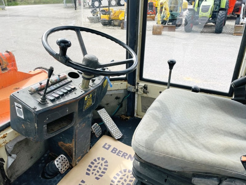 Terex-Schaeff SKS 631 (3509) - Колёсный погрузчик: фото 5 Terex-Schaeff SKS 631 (3509) - Колёсный погрузчик: фото 5