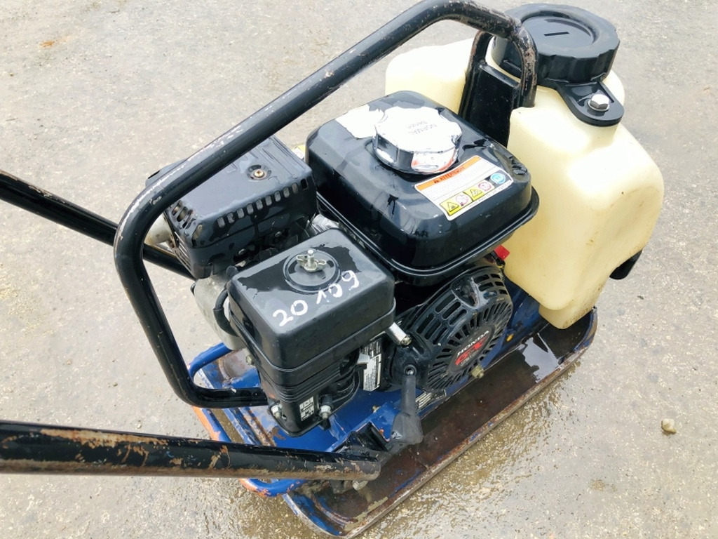 Verschiedenes MIKASA MVCF60HVAS (3931) - Виброплита: фото 2 Verschiedenes MIKASA MVCF60HVAS (3931) - Виброплита: фото 2