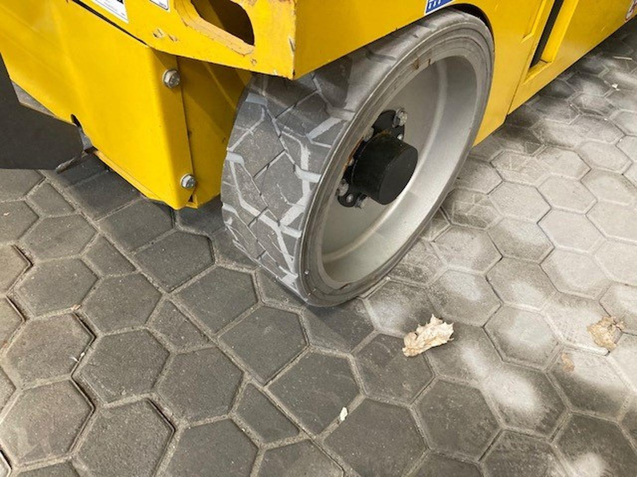 GMG 4646-ED 2.0 - Ножничный подъемник: фото 5 GMG 4646-ED 2.0 - Ножничный подъемник: фото 5