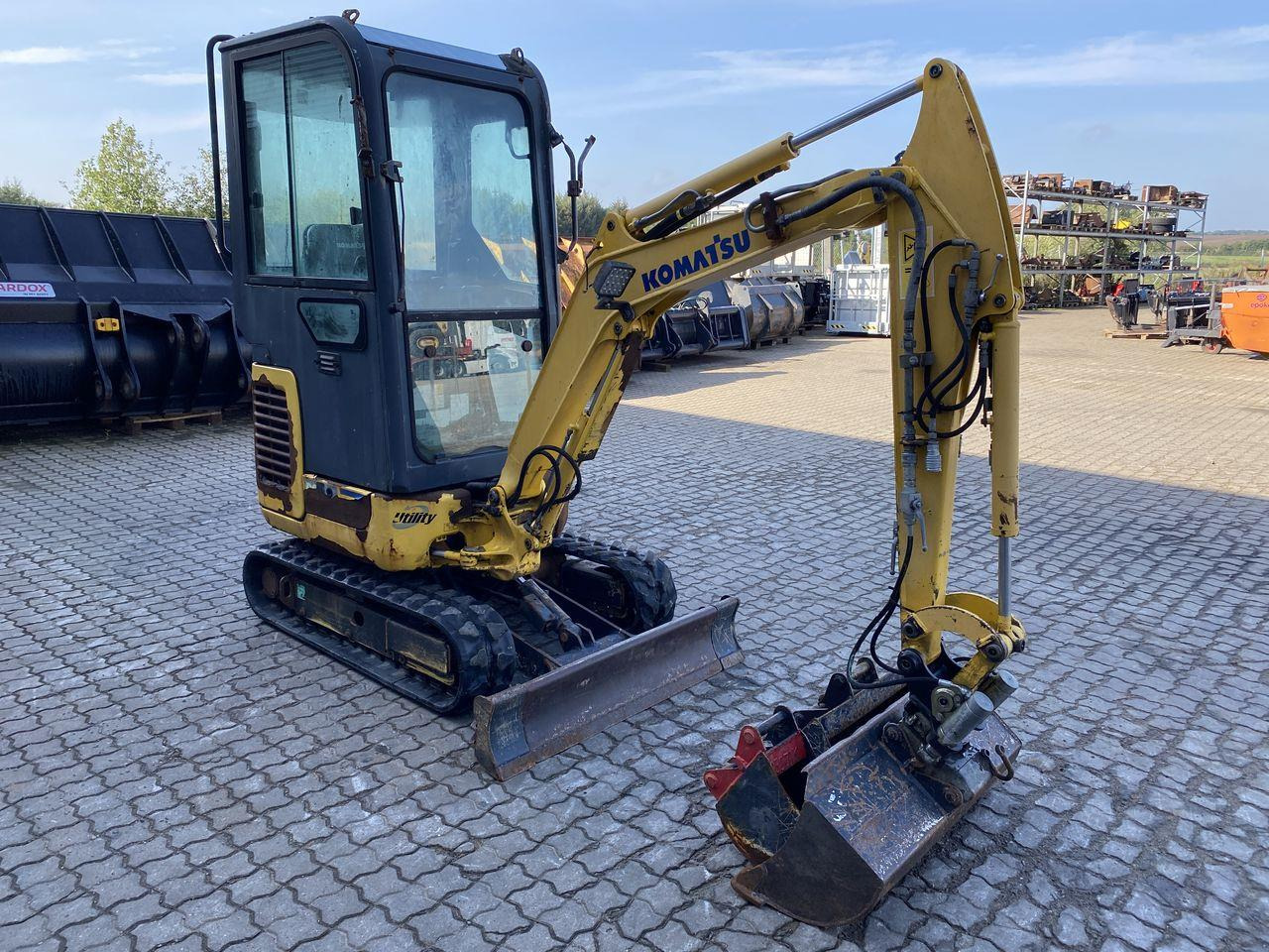 Komatsu PC16R-2 - Мини-экскаватор: фото 5 Komatsu PC16R-2 - Мини-экскаватор: фото 5