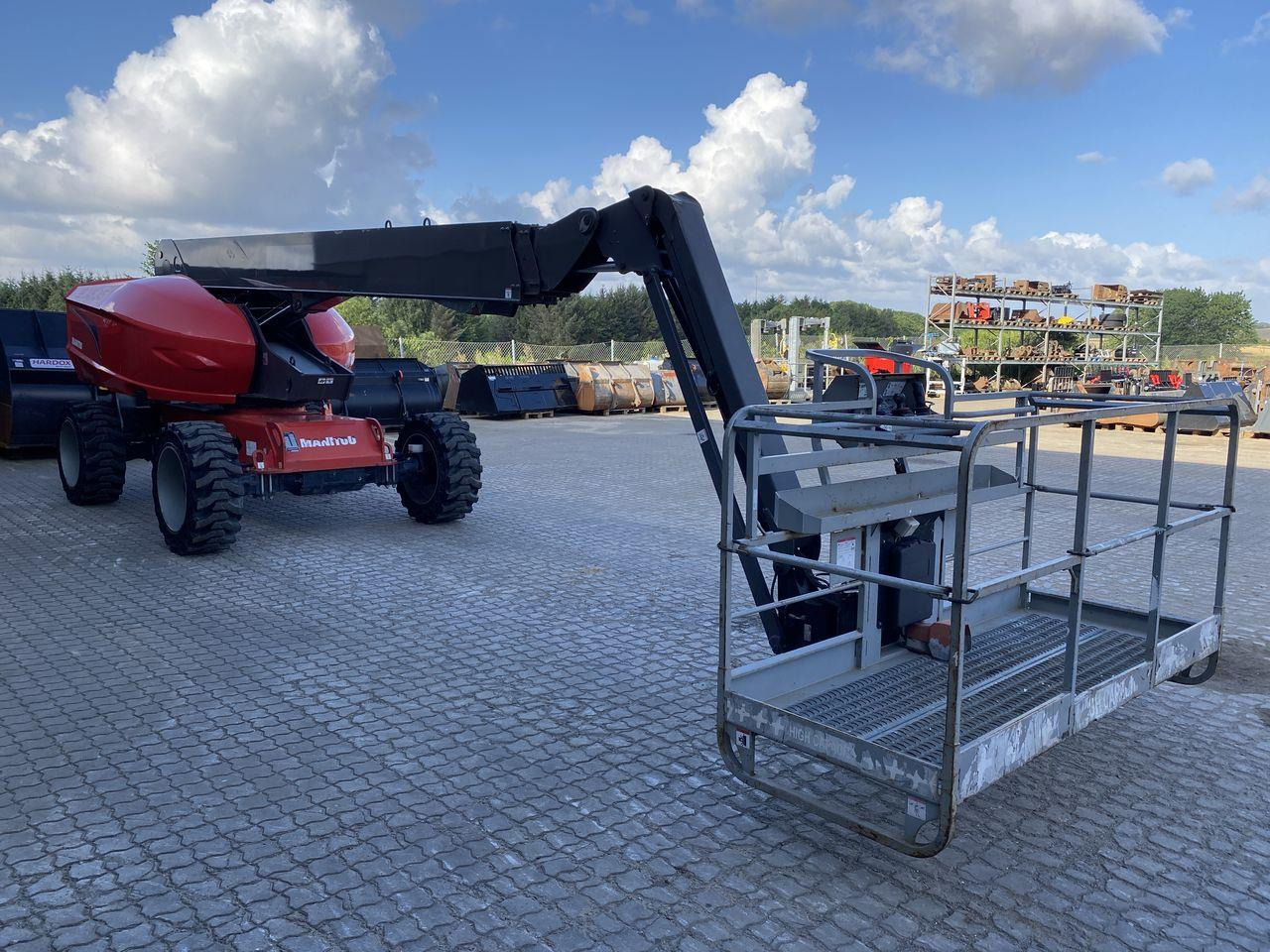Manitou 220TJ+ - Телескопический подъемник: фото 5 Manitou 220TJ+ - Телескопический подъемник: фото 5