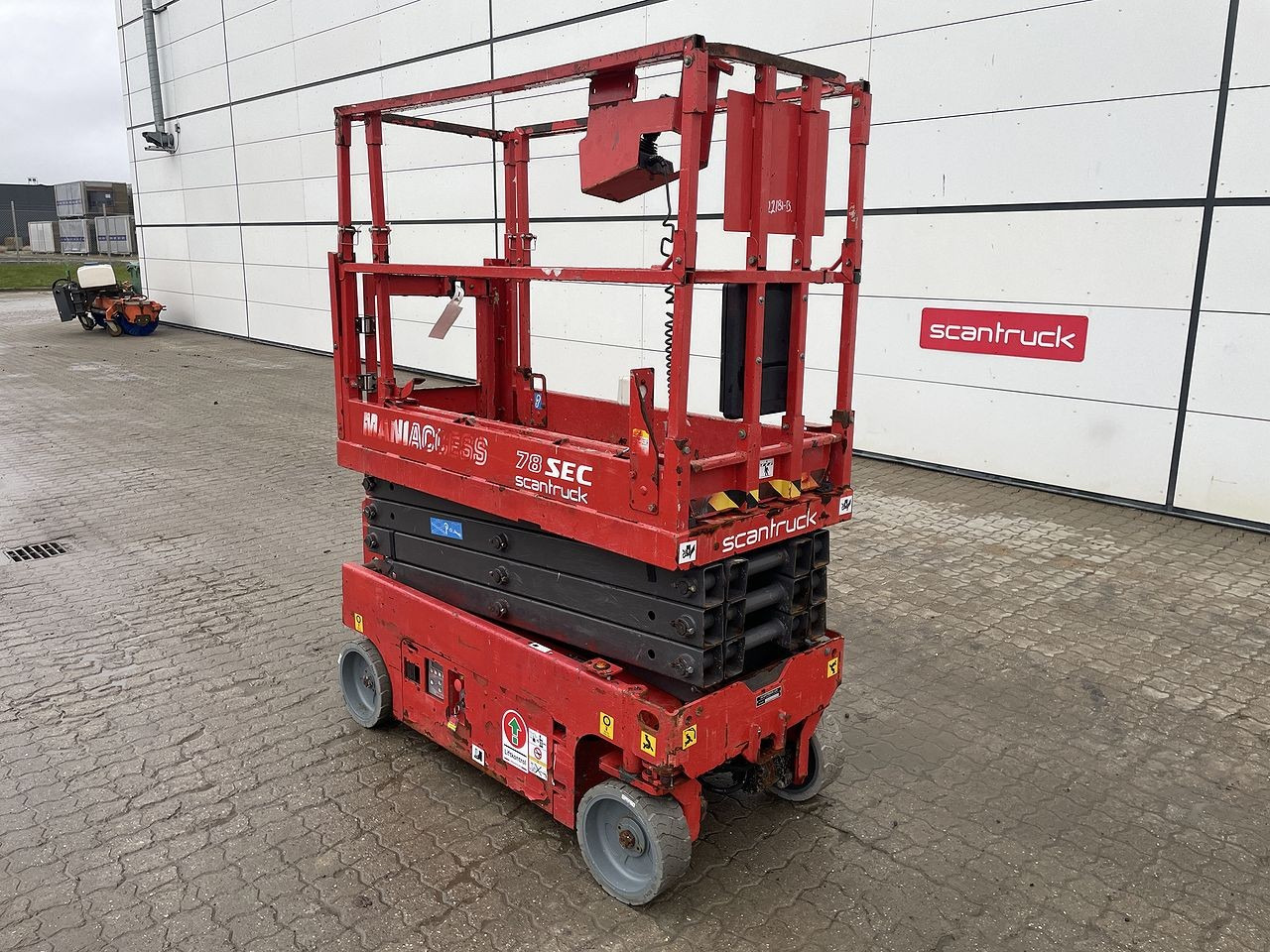 Manitou 78SEC - Ножничный подъемник: фото 5 Manitou 78SEC - Ножничный подъемник: фото 5