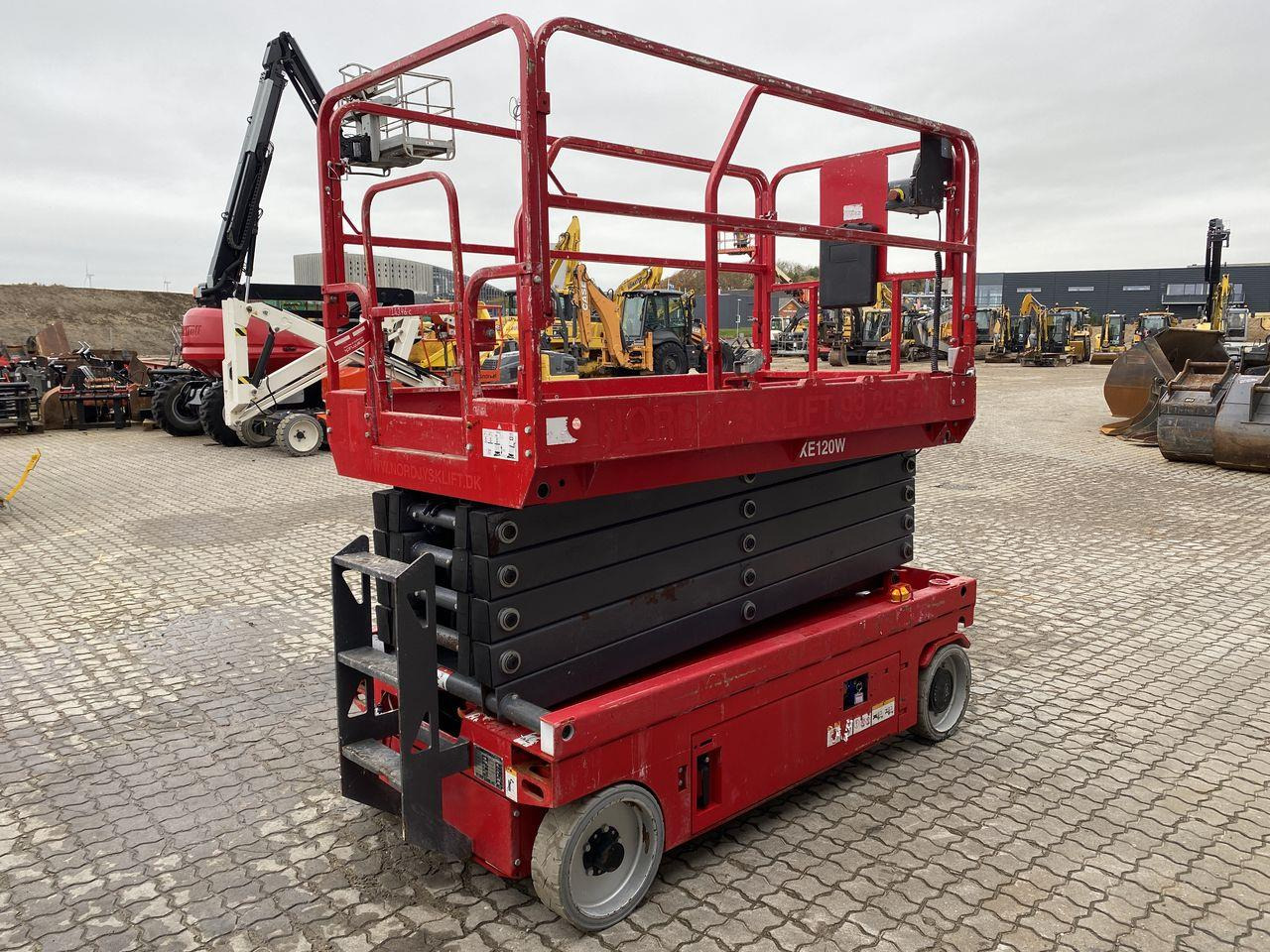 Mantall XE120W - Ножничный подъемник: фото 4 Mantall XE120W - Ножничный подъемник: фото 4