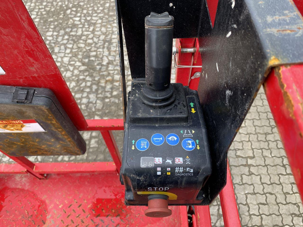 Mantall XE160W - Ножничный подъемник: фото 3 Mantall XE160W - Ножничный подъемник: фото 3