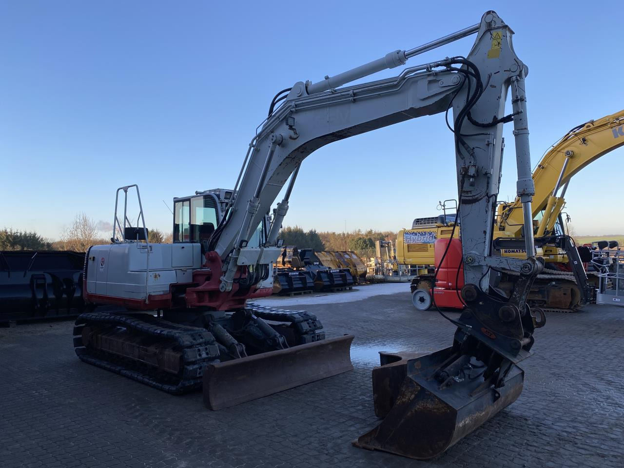 Takeuchi TB1140 - Гусеничный экскаватор: фото 5 Takeuchi TB1140 - Гусеничный экскаватор: фото 5