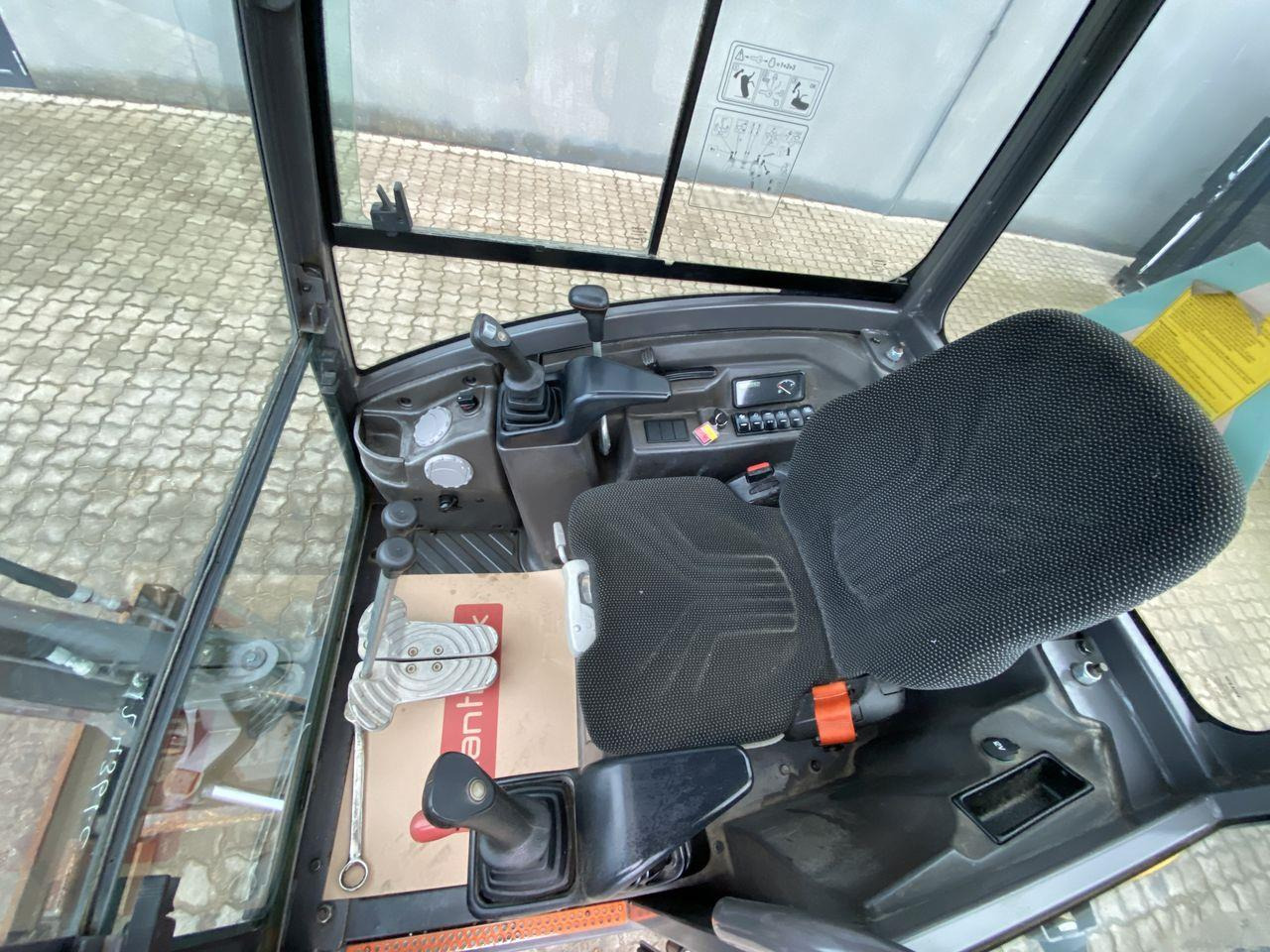 Volvo EC18D - Мини-экскаватор: фото 3 Volvo EC18D - Мини-экскаватор: фото 3