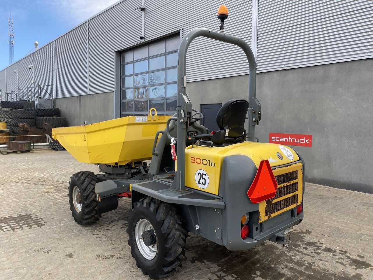 Wacker Neuson 3001 - Мини-самосвал: фото 2 Wacker Neuson 3001 - Мини-самосвал: фото 2