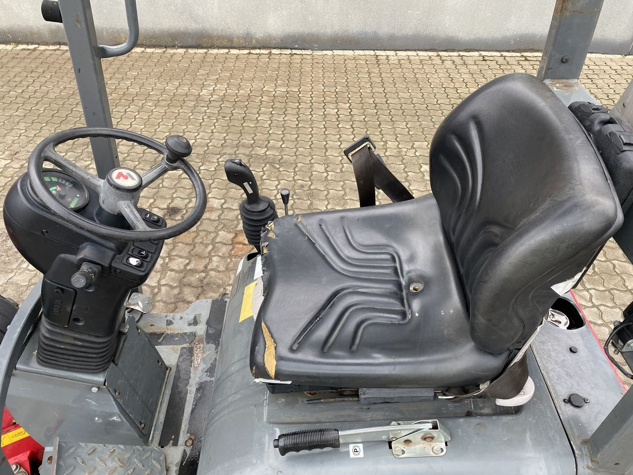 Weidemann 1140 - Компактный фронтальный погрузчик: фото 3 Weidemann 1140 - Компактный фронтальный погрузчик: фото 3