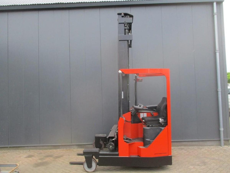 BT FRE 270 - Четырехсторонний погрузчик: фото 2 BT FRE 270 - Четырехсторонний погрузчик: фото 2