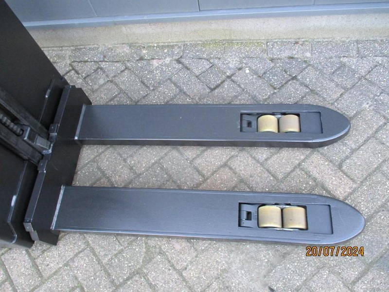 BT SWE 080L - Штабелер: фото 4 BT SWE 080L - Штабелер: фото 4