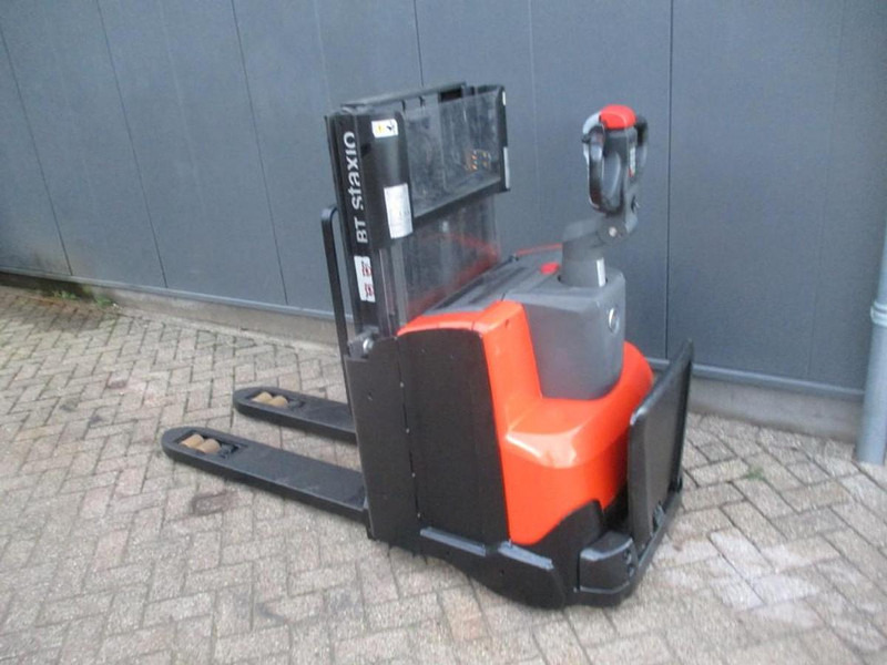 BT SWE 200D - Штабелер: фото 3 BT SWE 200D - Штабелер: фото 3