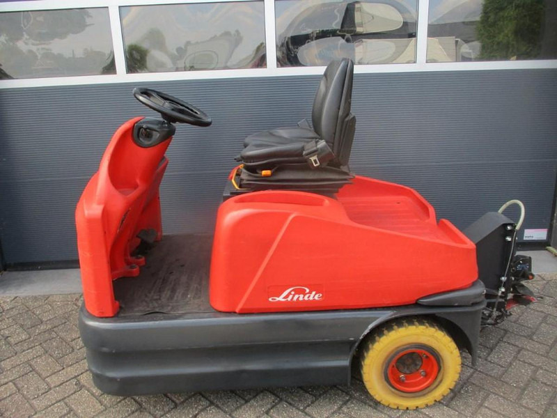 Linde P 60 - Складской тягач: фото 1 Linde P 60 - Складской тягач: фото 1