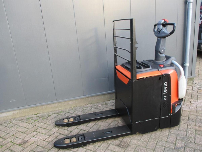 Toyota LPE250 - Тележка: фото 1 Toyota LPE250 - Тележка: фото 1