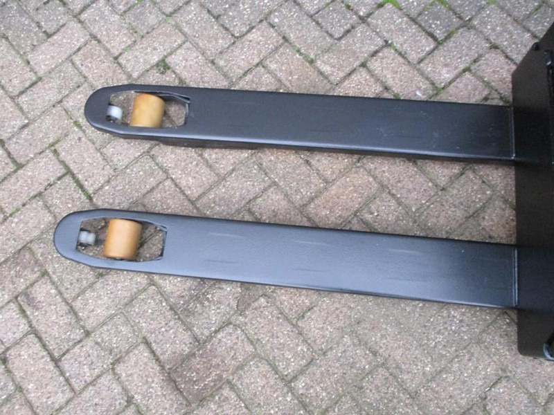 Toyota LWE 140 - Тележка: фото 4 Toyota LWE 140 - Тележка: фото 4