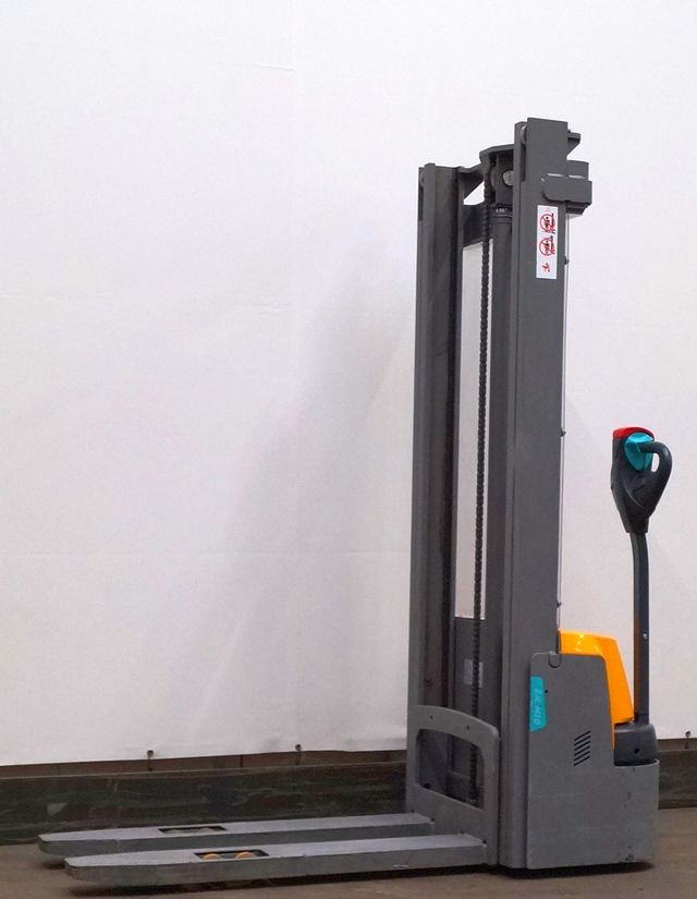 Jungheinrich EJC M10 - Штабелер: фото 1 Jungheinrich EJC M10 - Штабелер: фото 1