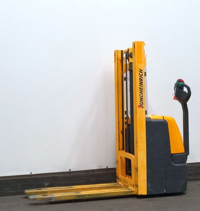 Штабелер Jungheinrich EJC110: фото 1