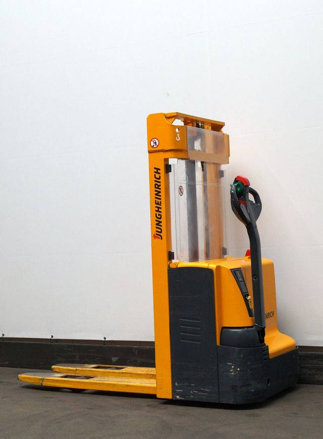 Jungheinrich EJC110 - Штабелер: фото 2 Jungheinrich EJC110 - Штабелер: фото 2