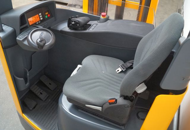 Jungheinrich ETV214 - Ричтрак: фото 3 Jungheinrich ETV214 - Ричтрак: фото 3