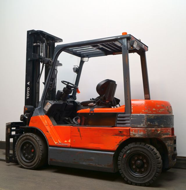 Toyota 7FBMF40 - Электропогрузчик: фото 2 Toyota 7FBMF40 - Электропогрузчик: фото 2